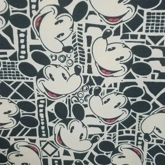 {LuLaRoe} X Disney's Mickie Mouse Print Short Sleeve Tee - Picture 7 of 10